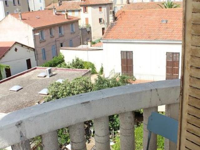Appartement 3 pièces, 63 m² à louer à Toulon 83000