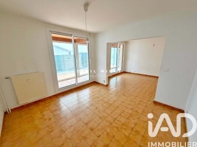 Appartement 3 pièces, 63 m² à louer à Toulon 83200
