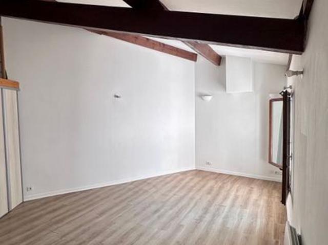 Appartement 3 pièces, 63 m² à louer à Trans en Provence 83720