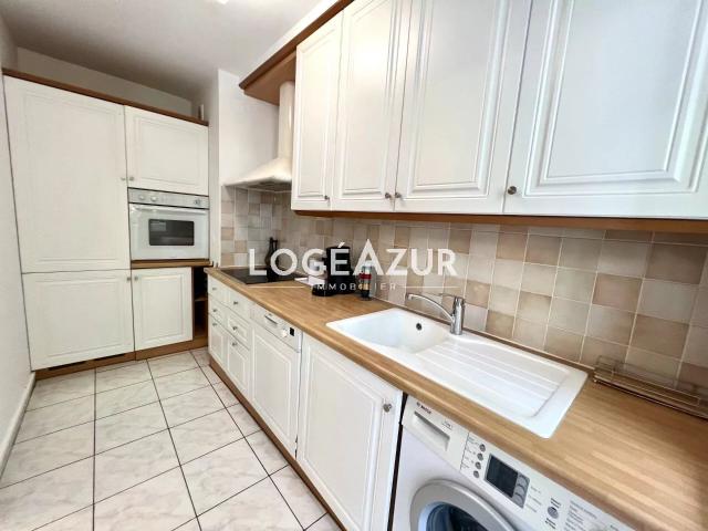 Appartement 3 pièces, 63 m² à louer à Antibes 06600