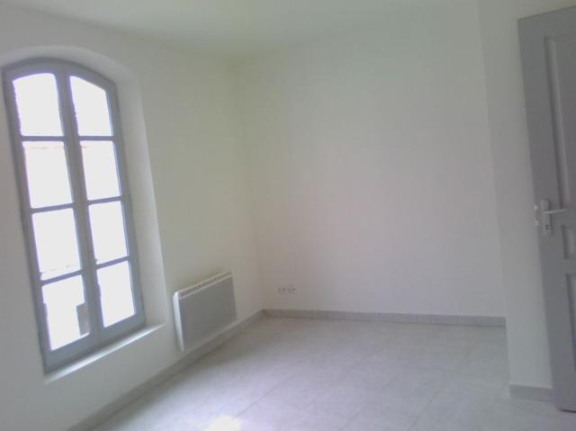 Appartement 3 pièces, 63 m² à louer à Arles 13104