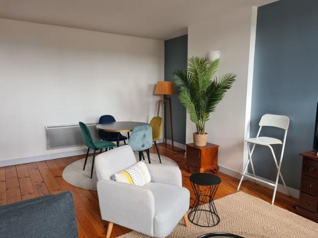 Appartement 3 pièces, 63 m² à louer à Bordeaux 33000