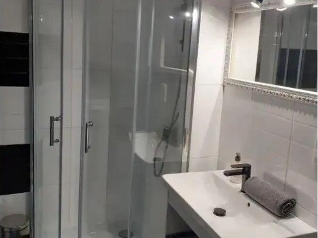 Appartement 3 pièces, 63 m² à louer à Bordeaux 33000