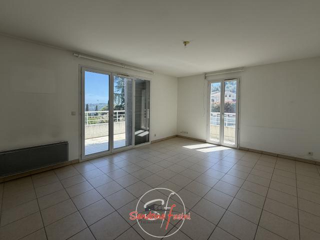 Appartement 3 pièces, 63 m² à louer à Gattières 06510