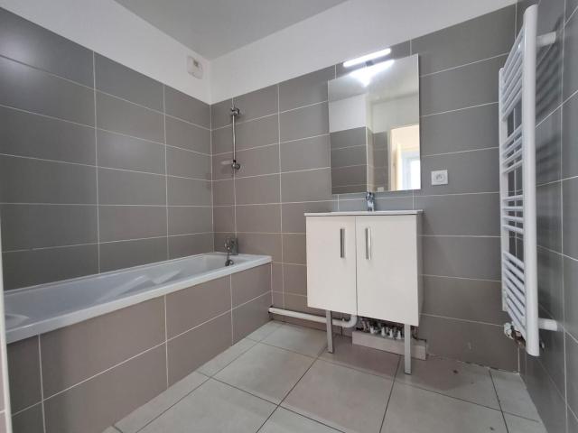 Appartement 3 pièces, 63 m² à louer à Marseille 10 13010