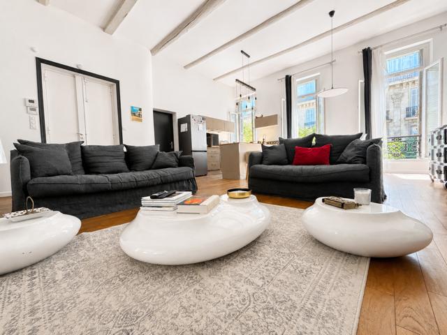 Appartement 3 pièces, 83 m² à louer à Marseille 6 13006