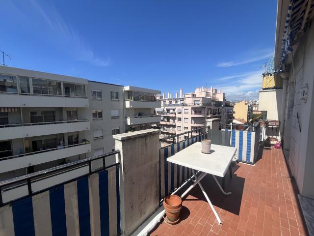 Appartement 3 pièces, 63 m² à louer à Nice 06300