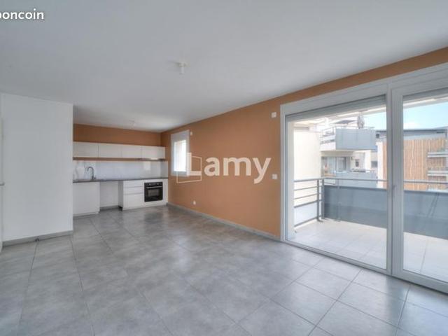 Appartement 3 pièces 63 m²