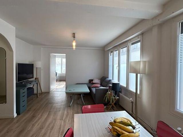 Appartement 3 pièces 63m2 REIMS 880 euros