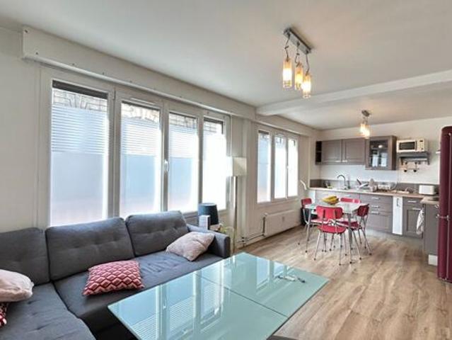Appartement 3 pièces 63m2 REIMS 880 euros