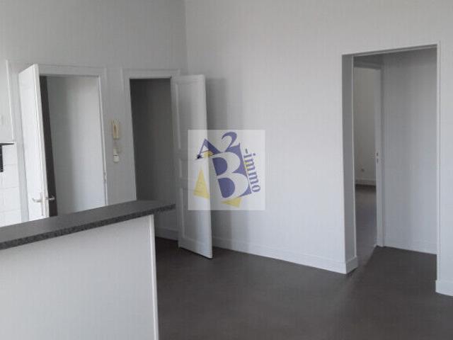 Appartement 3 pièces, 60 m² à louer à Angoulême 16000