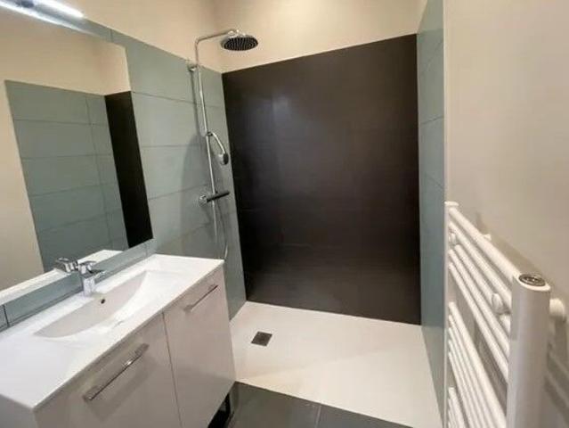 Appartement 3 pièces, 60 m² à louer à Bordeaux 33000