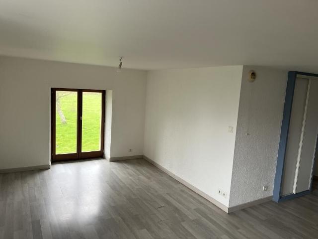 Appartement 3 pièces, 60 m² à louer à Esprels 70110