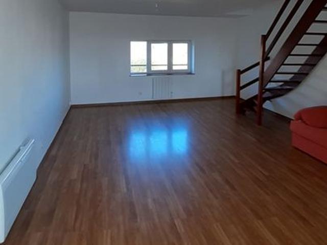 Appartement 3 pièces, 60 m² à louer à Martigny 02500