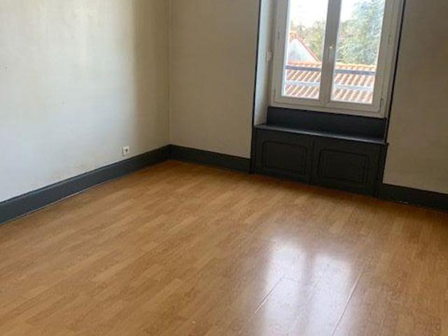 Appartement 3 pièces, 60 m² à louer à Mazamet 81200