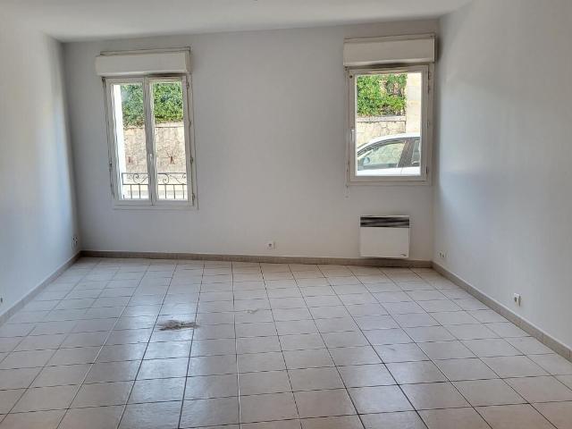 Appartement 3 pièces, 60 m² à louer à Pertuis 84120