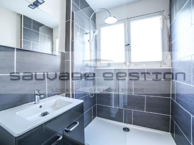 Appartement 3 pièces, 60 m² à louer à Petit Couronne 76650