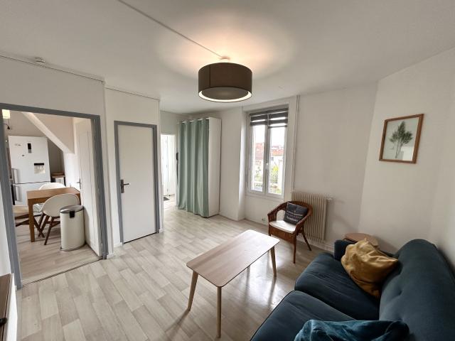 Appartement 3 pièces, 60 m² à louer à Reims 51100