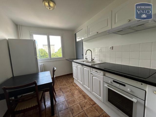 Appartement 3 pièces, 61 m² à louer à Chambéry 73000