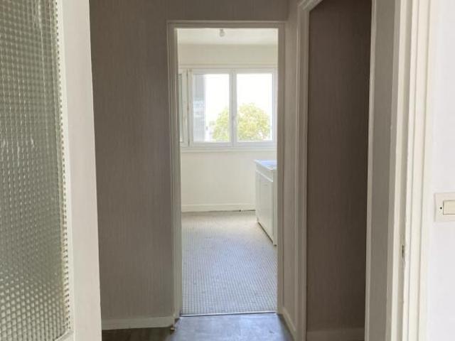 Appartement 3 pièces, 61 m² à louer à Issoudun 36100
