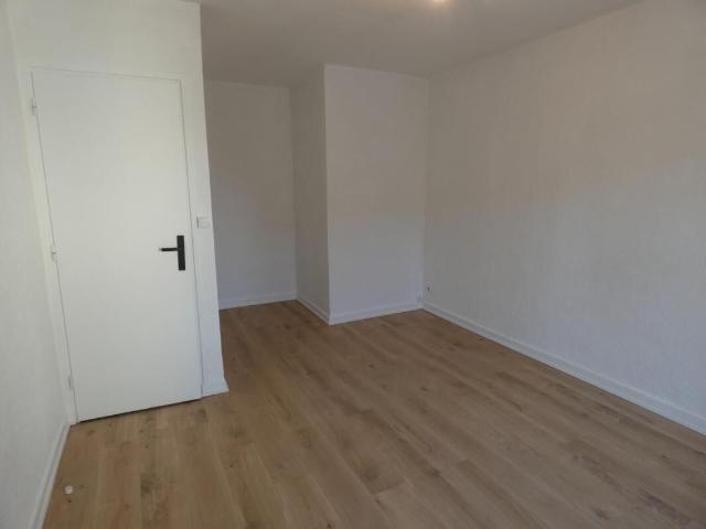 Appartement 3 pièces, 61 m² à louer à Saint Genis Laval 69230