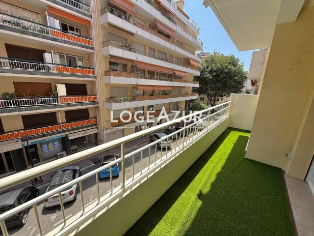 Appartement 3 pièces, 62 m² à louer à Antibes 06600