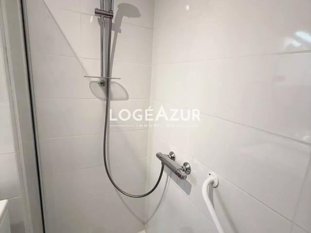 Appartement 3 pièces, 62 m² à louer à Antibes 06600