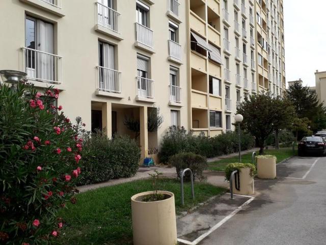 Appartement 3 pièces, 67 m² à louer à Toulon 83000
