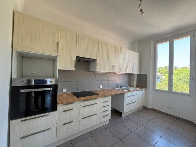 Appartement 3 pièces, 67 m² à louer à Toulon 83200