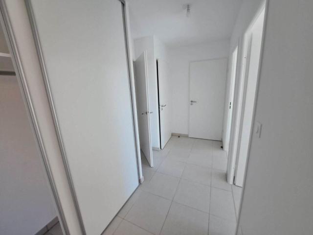 Appartement 3 pièces, 67 m² à louer à Vias 34450