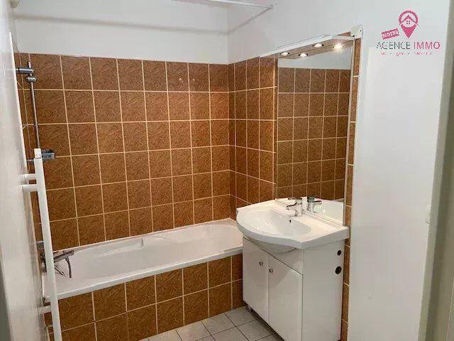 Appartement 3 pièces, 67 m² à louer à Villeurbanne 69100