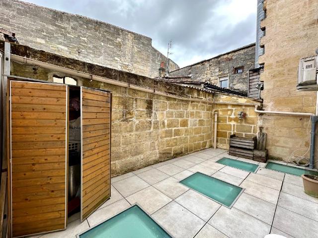 Appartement 3 pièces, 67 m² à louer à Bordeaux 33000