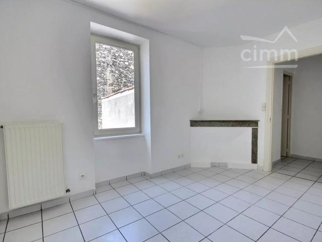Appartement 3 pièces, 67 m² à louer à Le Teil 07400