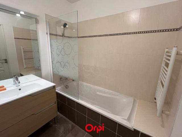 Appartement 3 pièces, 67 m² à louer à Marseille 10 13010