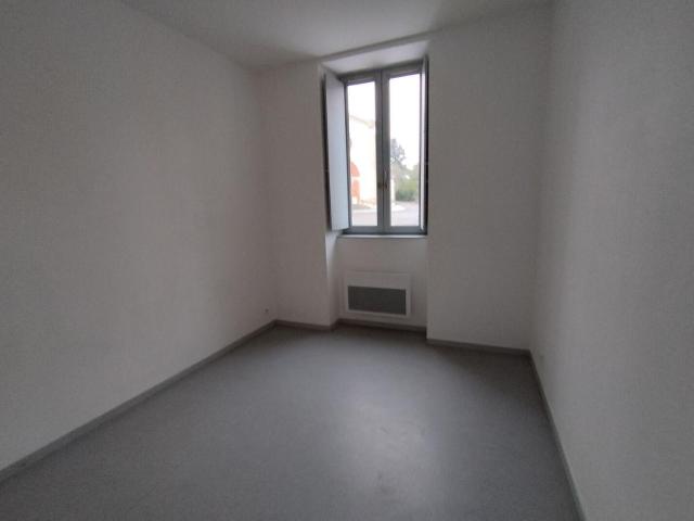 Appartement 3 pièces, 67 m² à louer à Molières 82220