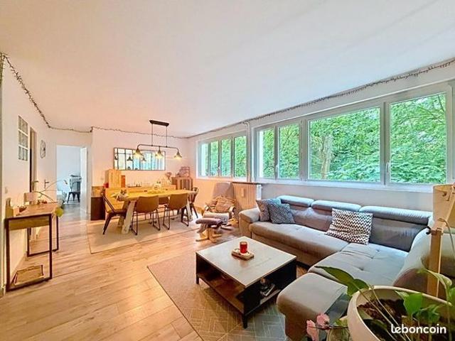 Maison 12 pièces 308 m²