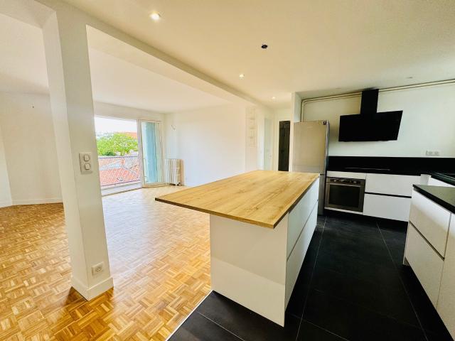 Appartement 3 pièces, 64 m² à louer à Toulouse 31000