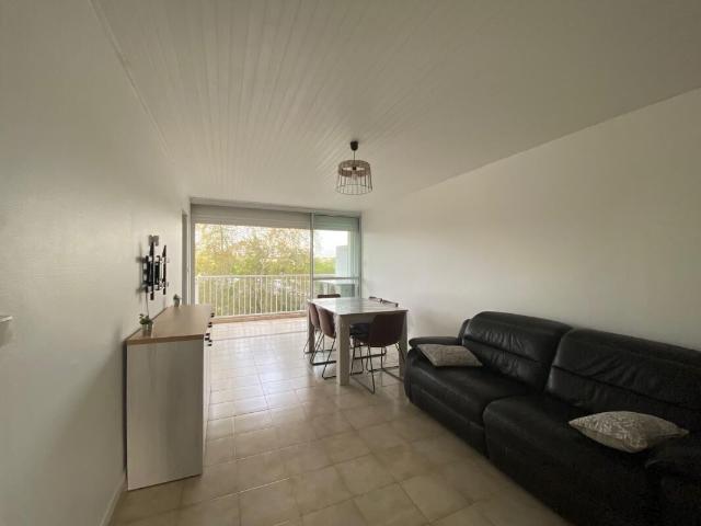 Appartement 3 pièces, 64 m² à louer à Fort de France 97200