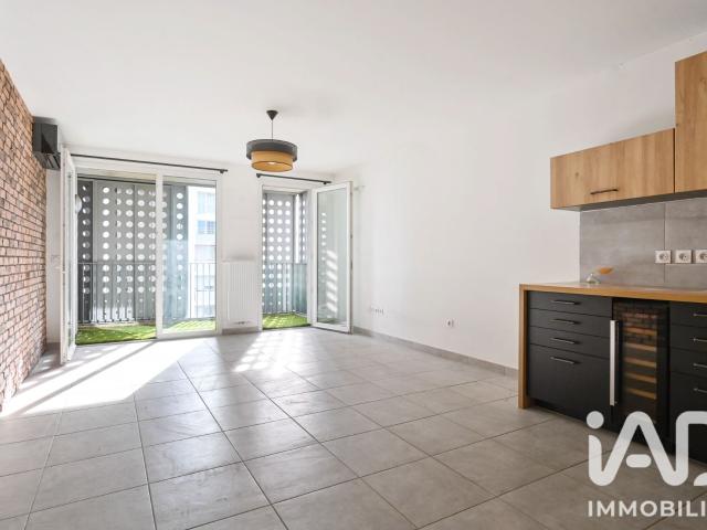 Appartement 3 pièces, 64 m² à louer à Marseille 2 13002