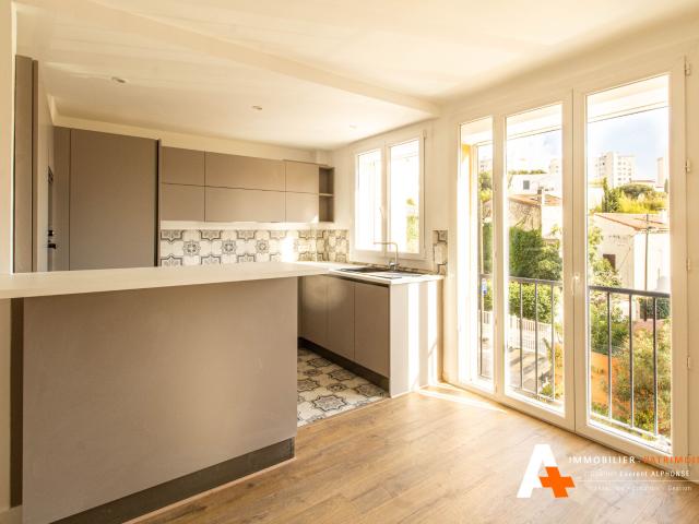 Appartement 3 pièces, 64 m² à louer à Marseille 7 13007