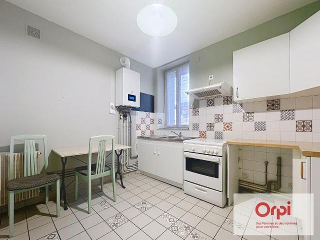 Appartement 3 pièces, 64 m² à louer à Montluçon 03100