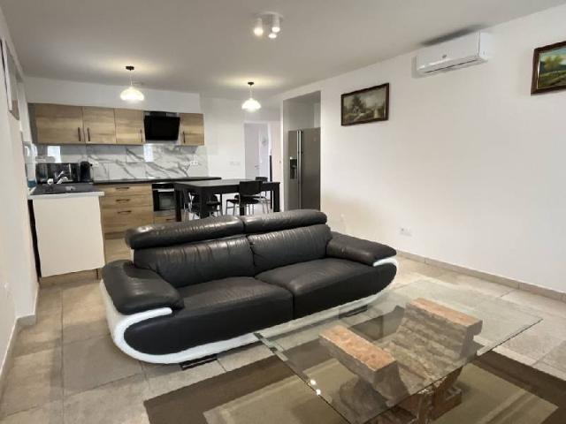 Appartement 3 pièces, 64 m² à louer à Saint Priest 69800