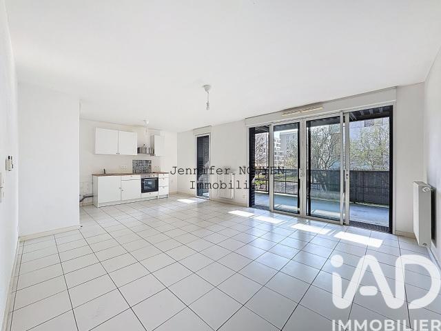 Appartement 3 pièces, 65 m² à louer à Bordeaux 33300