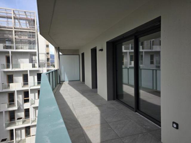 Appartement 3 pièces, 65 m² à louer à Nice 06000