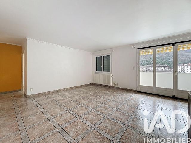 Appartement 3 pièces, 65 m² à louer à Saint Claude 39200