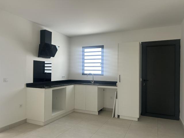 Appartement 3 pièces, 65 m² à louer à Saint Pierre 97410