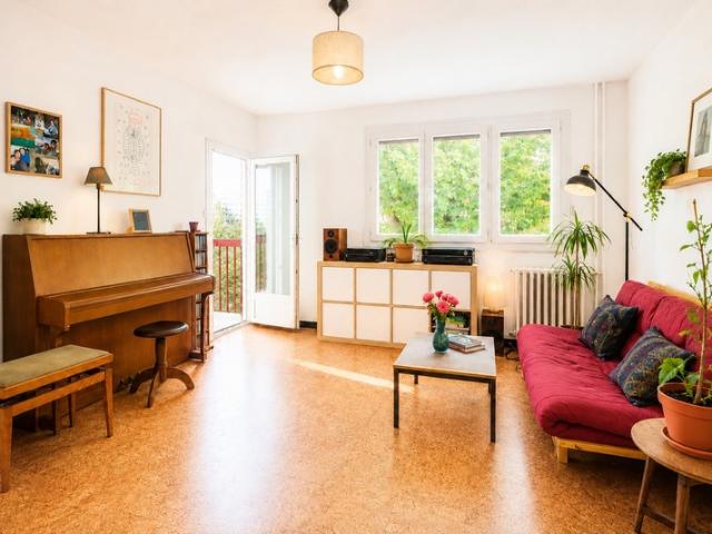 Appartement 3 pièces 65 m² 2 Chambres Mas Drevon Ligne 2 de Tramway à 150 m