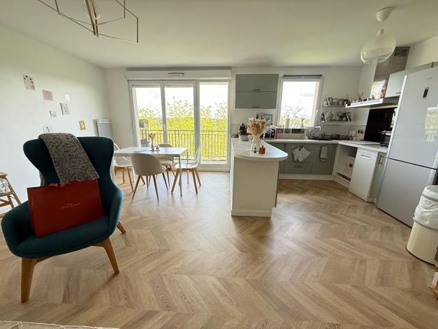 Appartement 3 pièces 66.20 m2 CORBEIL ESSONNES
