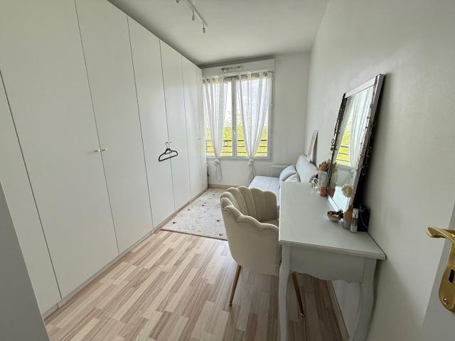 Appartement 3 pièces 66.20 m2 CORBEIL ESSONNES