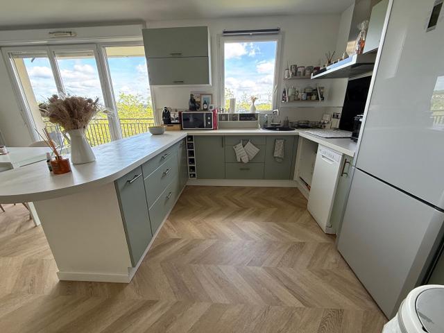 Appartement 3 pièces 66.20 m2 CORBEIL ESSONNES